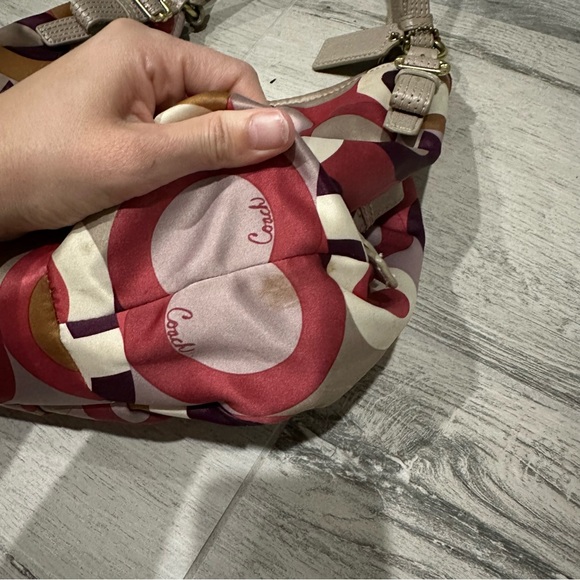 Coach Madison Graphic Op Art Maggie Bag - Picture 14 of 16